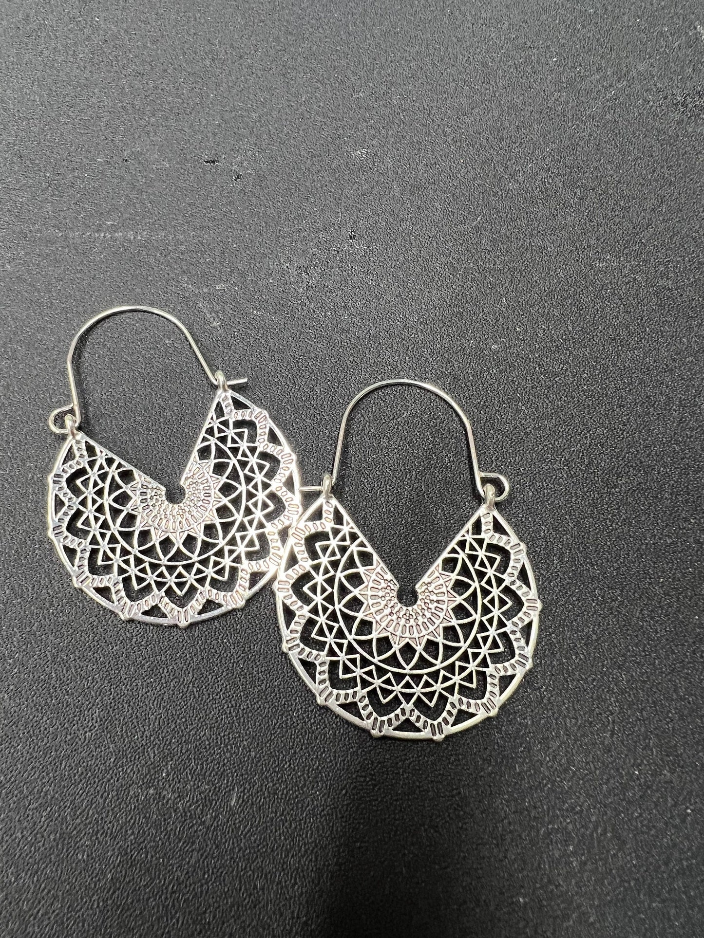 Half round Earrings