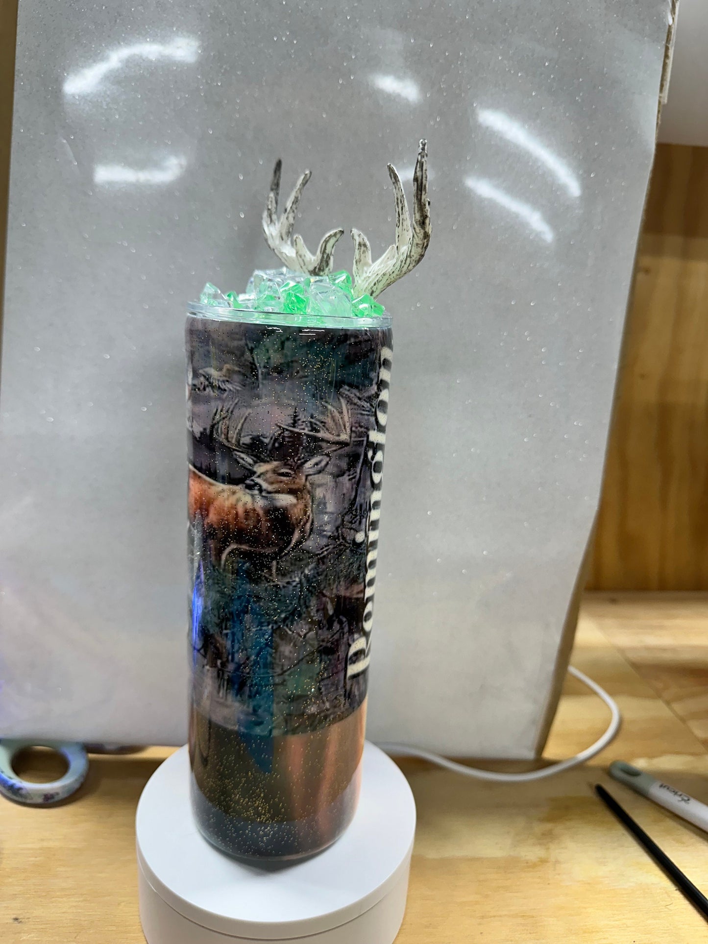 Rustic Bullet-Base Hunting Tumbler – Deer, Forest & Camo Design