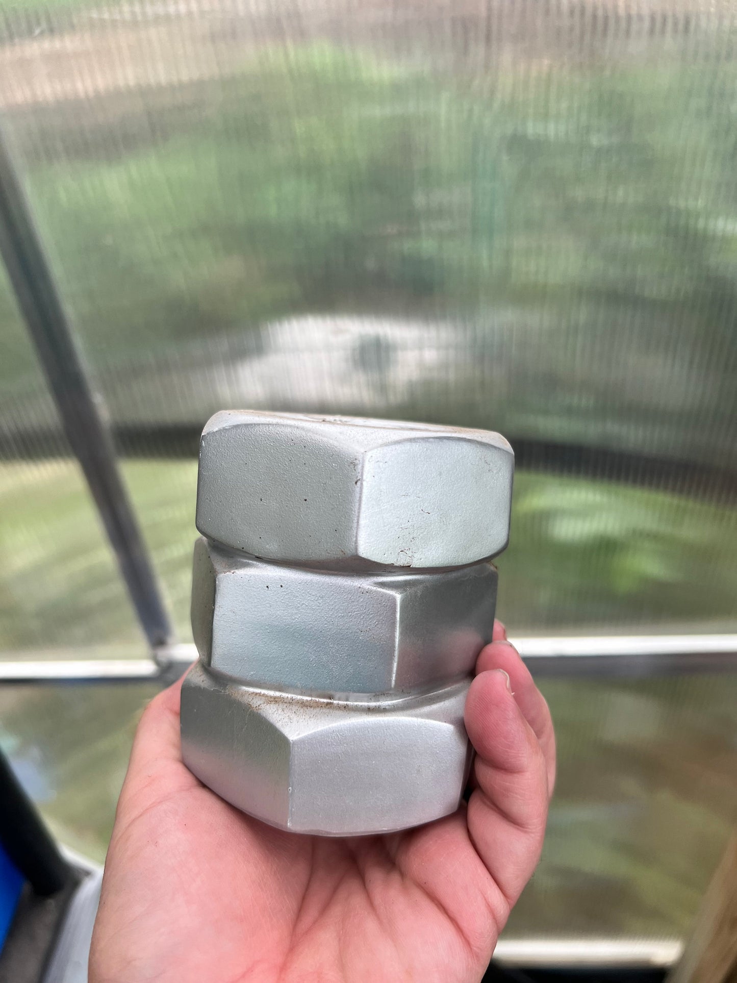 Hector hex nut planter