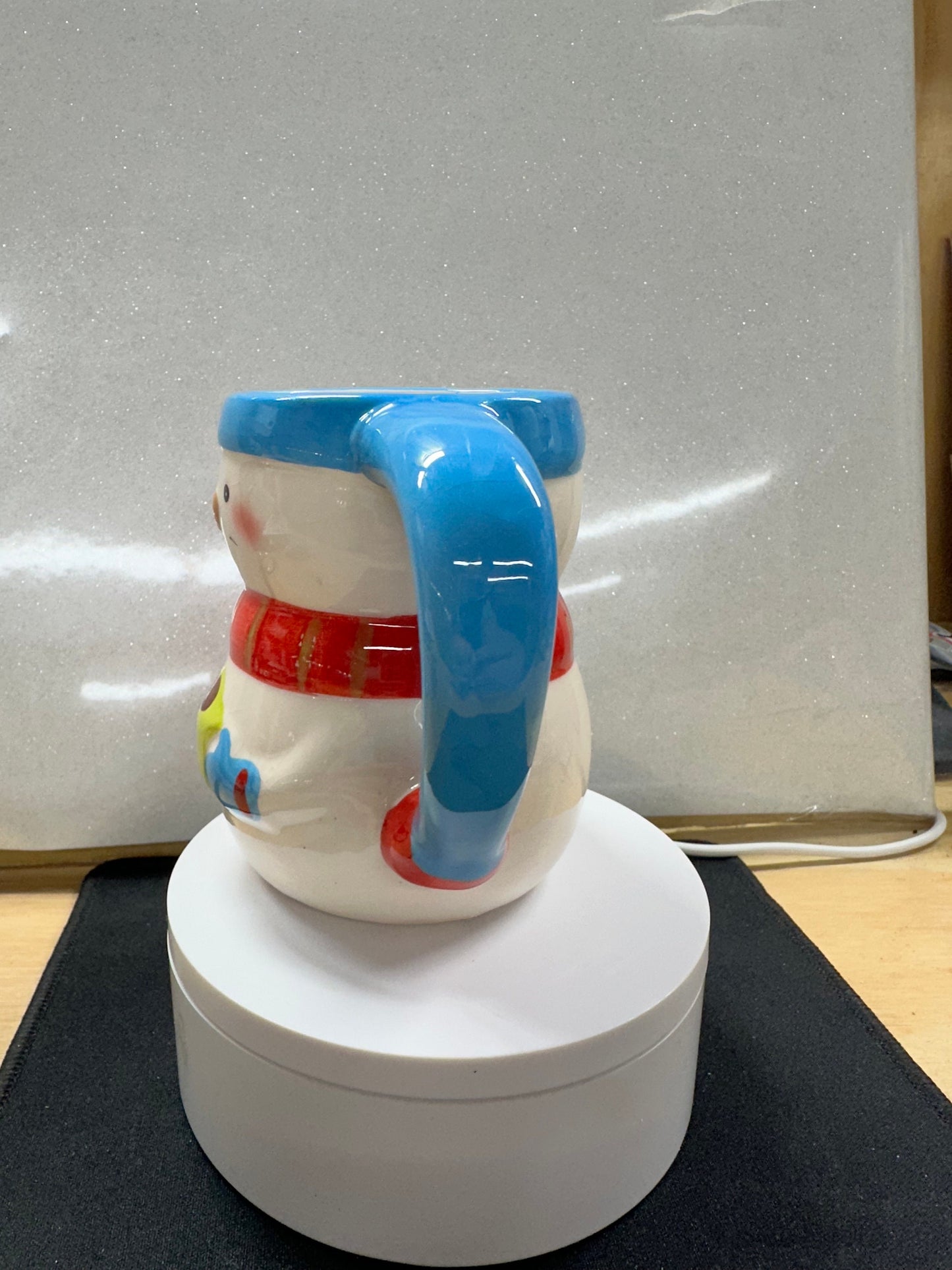 Smiling Snowman Ceramic Mug – Winter Coffee & Cocoa Mug