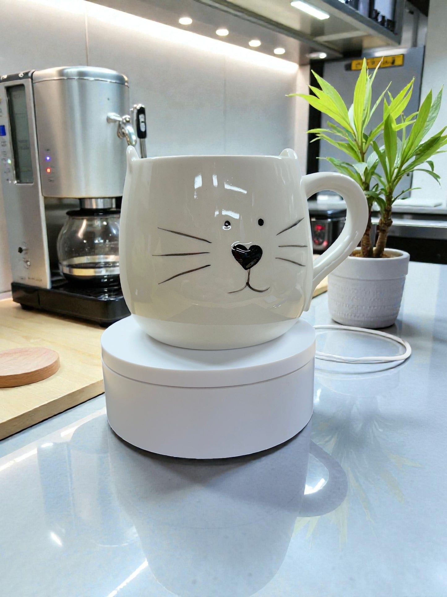 Cat Lover Ceramic Mug – Sweet Whiskers & Heart Nose Cup