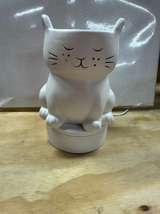 Kendra kitty planter